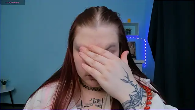 Snapshot of Crow_Diam0nd chatting on December 8, 2024, 4:35 am Crow Diam0nd online show from December 8, 2024, 4:35 am