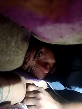 beliqi online show from November 30, 2025, 9:57 am