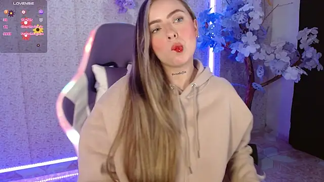 NaomiFox1 online show from February 15, 2025, 3:31 am