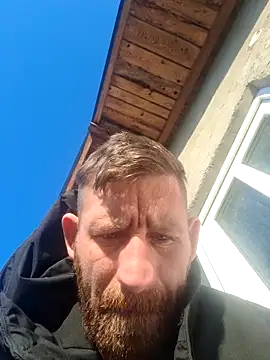 Snapshot of benalexa1992 chatting on March 9, 2026, 5:33 am benalexa1992 online show from March 9, 2026, 5:33 am