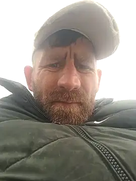 Snapshot of benalexa1992 chatting on March 27, 2026, 10:26 am benalexa1992 online show from March 27, 2026, 10:26 am