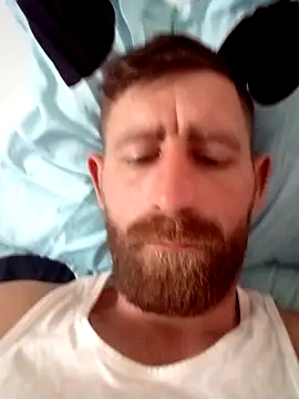 Snapshot of benalexa1992 chatting on April 14, 2026, 11:16 am benalexa1992 online show from April 14, 2026, 11:16 am