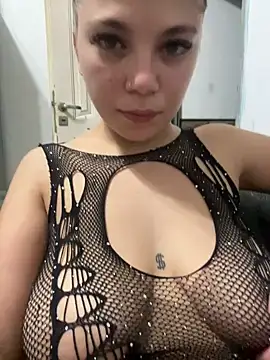 PEACHY439 online show from February 21, 2025, 4:29 am