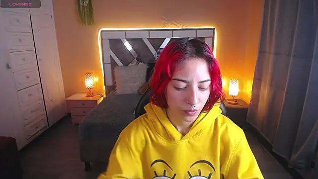 Scarllett BDSM online show from December 3, 2024, 4:36 am