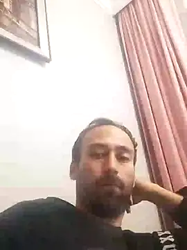 ozkanaslan online show from December 4, 2024, 1:03 am