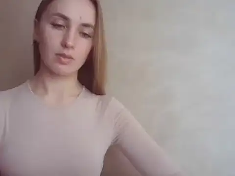 CaitlinaJayne23 online show from March 17, 2025, 8:07 am