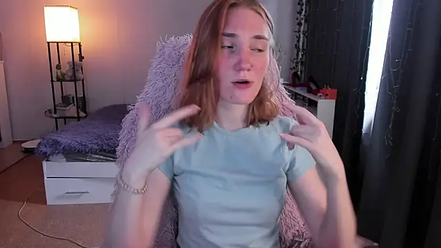 ReddHotPipper online show from April 6, 2026, 3:48 am