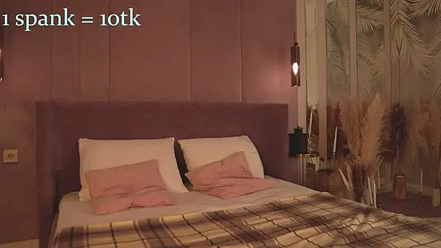 Smiley Mia online show from January 18, 2026, 5:11 am