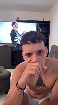 ArturoDelgado1 online show from April 7, 2026, 3:01 pm