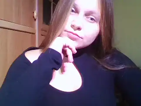 Snapshot of Evasapples chatting on December 5, 2024, 12:41 am Evasapples online show from December 5, 2024, 12:41 am
