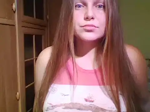 Snapshot of Evasapples chatting on December 26, 2024, 9:15 pm Evasapples online show from December 26, 2024, 9:15 pm
