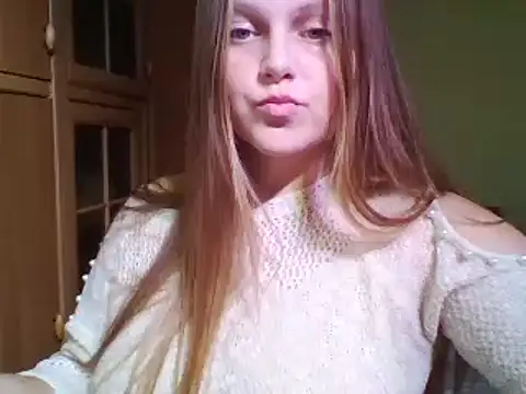 Snapshot of Evasapples chatting on December 28, 2024, 5:46 pm Evasapples online show from December 28, 2024, 5:46 pm