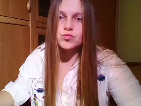 Snapshot of Evasapples chatting on January 3, 2025, 2:08 pm Evasapples online show from January 3, 2025, 2:08 pm