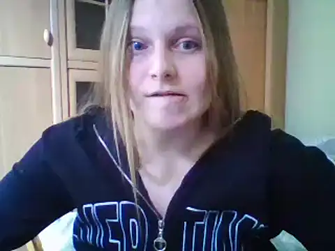 Snapshot of Evasapples chatting on January 9, 2025, 7:08 pm Evasapples online show from January 9, 2025, 7:08 pm