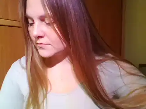 Snapshot of Evasapples chatting on January 26, 2025, 6:37 pm Evasapples online show from January 26, 2025, 6:37 pm