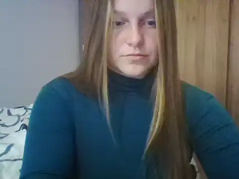 Snapshot of Evasapples chatting on February 23, 2025, 11:11 am Evasapples online show from February 23, 2025, 11:11 am