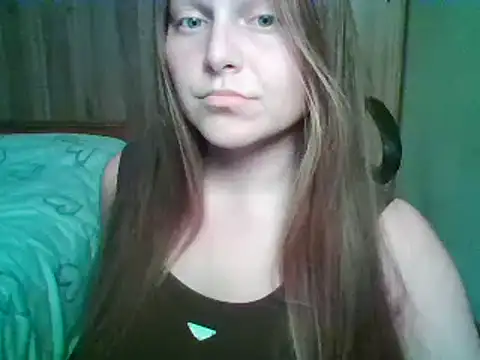 Snapshot of Evasapples chatting on October 17, 2025, 9:50 pm Evasapples online show from October 17, 2025, 9:50 pm