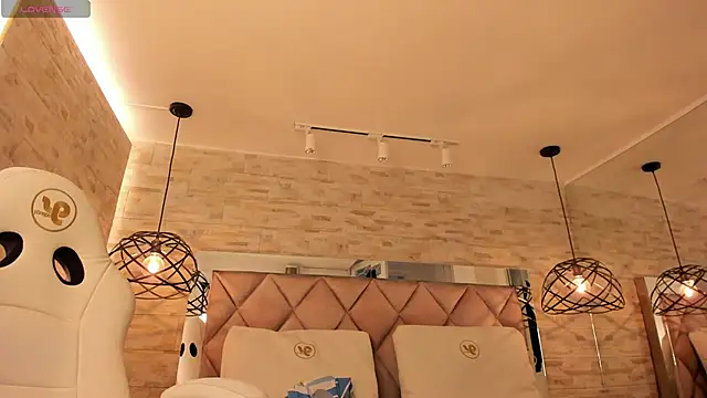 dorothy vegga online show from February 10, 2025, 9:47 am