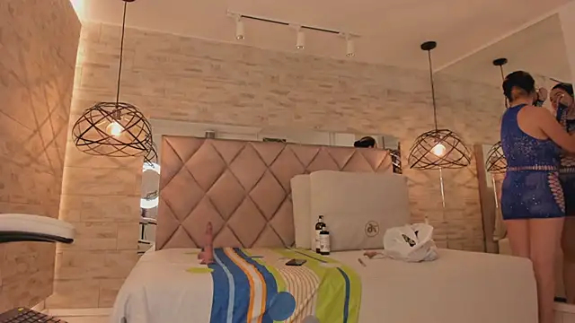 dorothy vegga online show from March 8, 2025, 3:39 am