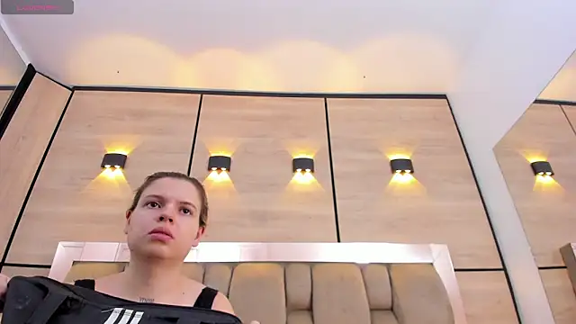 dorothy vegga online show from January 7, 2026, 4:04 am