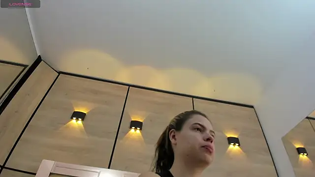 dorothy vegga online show from January 19, 2026, 3:32 am