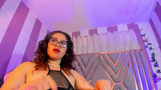 maria paulac online show from March 19, 2025, 8:01 am