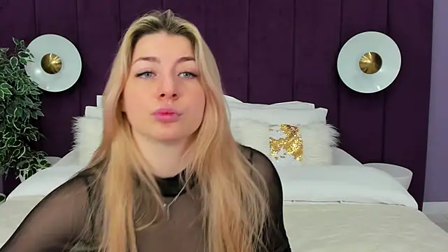 HelenaMorgan online show from March 12, 2025, 3:02 am