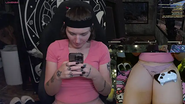 BrandiWRLD 999 online show from January 18, 2025, 11:33 pm