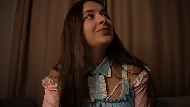 elisa moon online show from November 7, 2025, 9:42 am