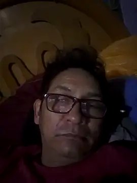 ardiente47 online show from September 26, 2025, 11:42 pm