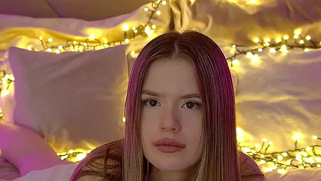 MilanaBalmain online show from March 15, 2025, 10:57 am