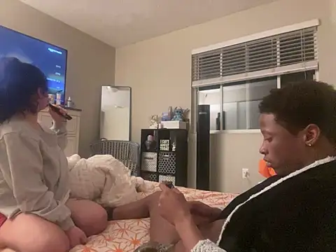 Snapshot of megstarzxxx chatting on December 27, 2024, 2:04 am megstarzxxx online show from December 27, 2024, 2:04 am