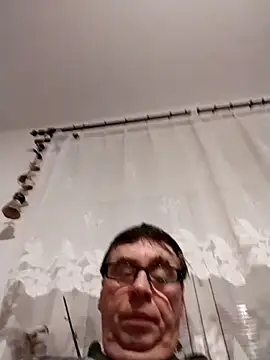 Snapshot of Lisak951 chatting on February 6, 2026, 5:56 am Lisak951 online show from February 6, 2026, 5:56 am