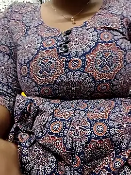 Sexy-Shalinii online show from May 3, 2026, 5:08 pm