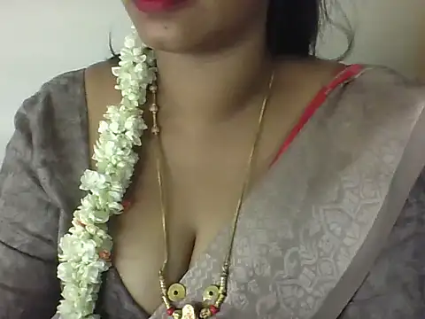 Sexy-Shalinii online show from May 29, 2026, 2:26 pm