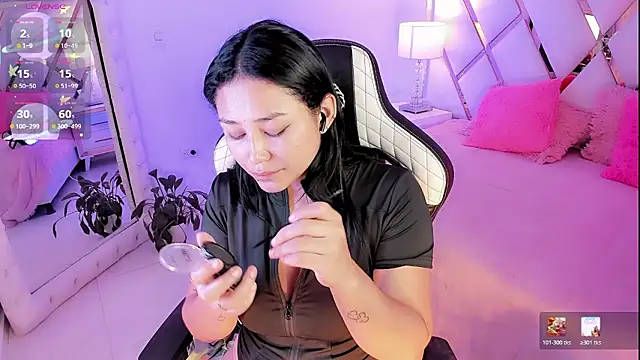 sexyy kitty18 online show from March 24, 2026, 12:10 pm