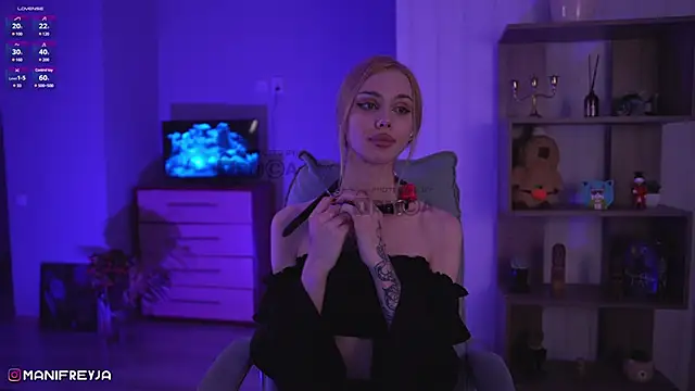 ManiFreyja online show from December 16, 2024, 4:55 am