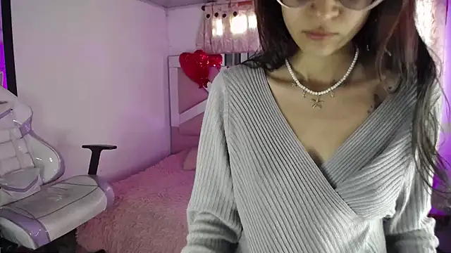 Mia Fischer online show from February 16, 2025, 11:59 am