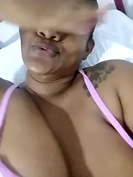 Snapshot of alejandraboobs07 chatting on December 3, 2024, 3:52 am alejandraboobs07 online show from December 3, 2024, 3:52 am