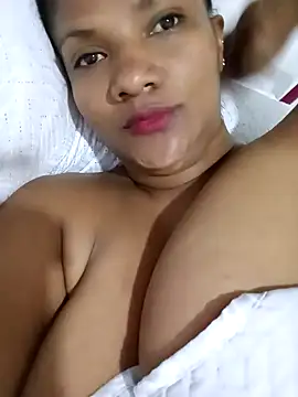 Snapshot of alejandraboobs07 chatting on December 15, 2024, 10:39 am alejandraboobs07 online show from December 15, 2024, 10:39 am