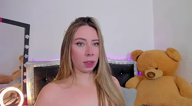 JanneKim online show from March 6, 2025, 6:05 pm