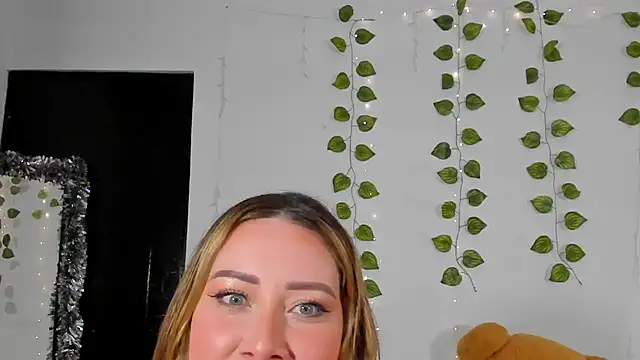 JanneKim online show from March 12, 2026, 2:23 pm