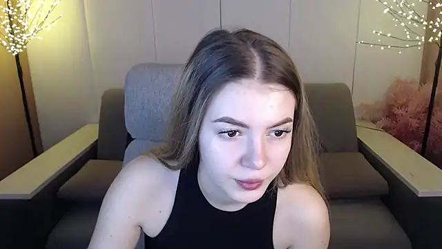 Ritaneer online show from March 19, 2025, 9:06 am