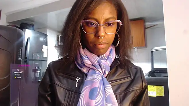 CoccoBele69 online show from January 14, 2025, 1:47 am