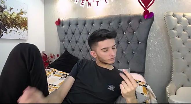 Snapshot of MrWilliseo chatting on February 13, 2025, 11:15 pm MrWilliseo online show from February 13, 2025, 11:15 pm