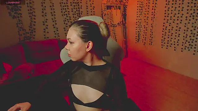 whoa-hoa-hoa-hoa-hoa online show from April 4, 2026, 6:49 pm