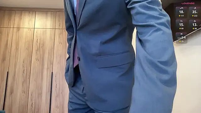 cute mark online show from February 14, 2026, 5:59 am