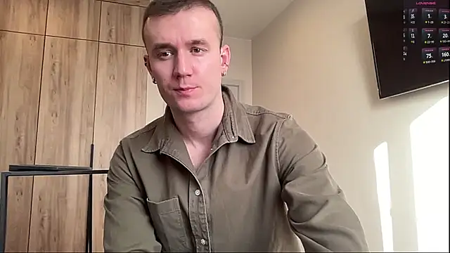 Snapshot of cute_mark chatting on March 9, 2026, 8:18 am cute mark online show from March 9, 2026, 8:18 am