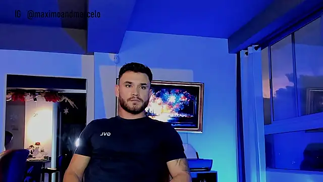 Snapshot of Maximo_Marcelo chatting on January 2, 2025, 11:16 pm Maximo Marcelo online show from January 2, 2025, 11:16 pm