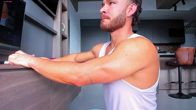 Maximo Marcelo online show from November 10, 2025, 12:04 pm